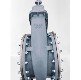 Zatrzask z kołnierzem stal dn600