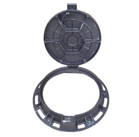 Właz żeliwny ciężki „TM” D400 z z/p + zawias (d820 mm, h120 mm) HF (KT-5)